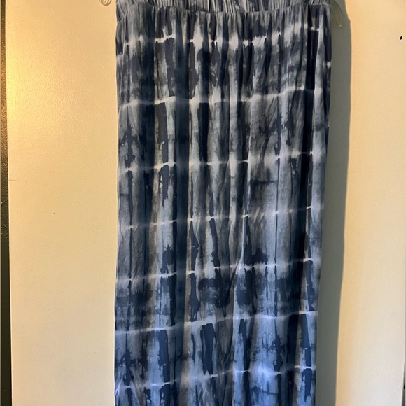 Soft, silky length skirt. 38 1/2” from top of waist to bottom. - Picture 2 of 8